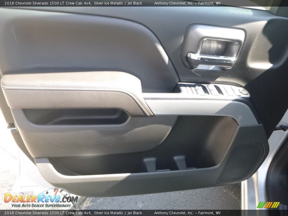 2018 Chevrolet Silverado 1500 LT Crew Cab 4x4 Silver Ice Metallic / Jet Black Photo #14