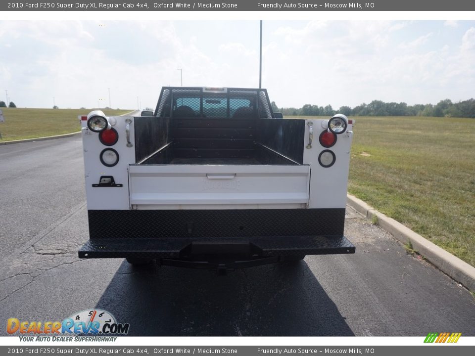 2010 Ford F250 Super Duty XL Regular Cab 4x4 Oxford White / Medium Stone Photo #9