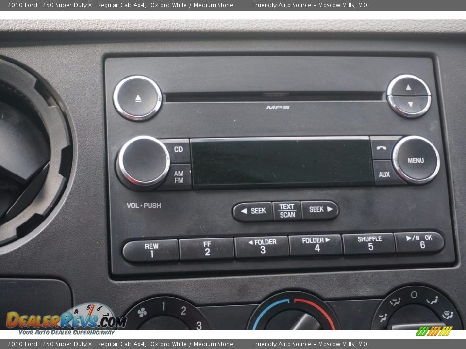 2010 Ford F250 Super Duty XL Regular Cab 4x4 Oxford White / Medium Stone Photo #13