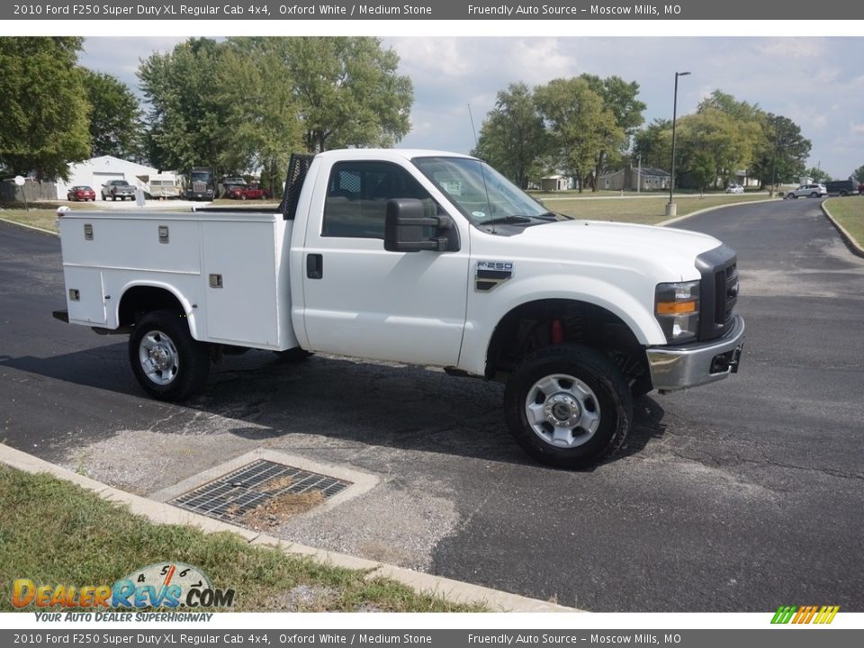 2010 Ford F250 Super Duty XL Regular Cab 4x4 Oxford White / Medium Stone Photo #14