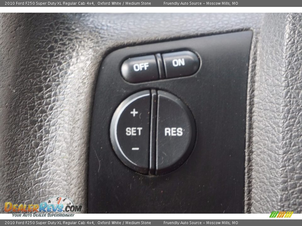 2010 Ford F250 Super Duty XL Regular Cab 4x4 Oxford White / Medium Stone Photo #15