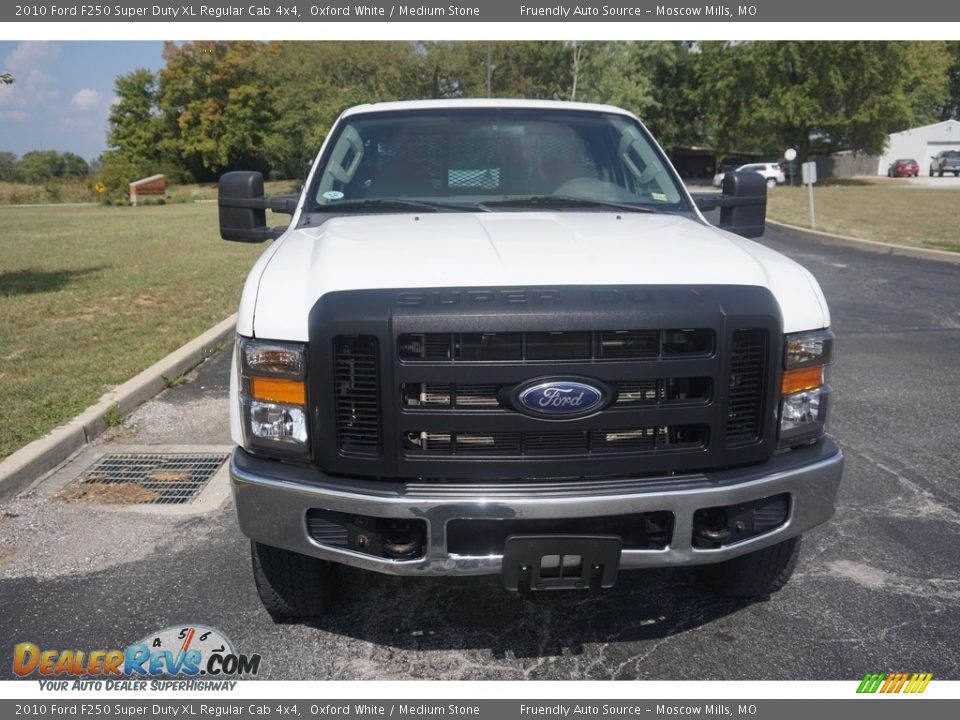 2010 Ford F250 Super Duty XL Regular Cab 4x4 Oxford White / Medium Stone Photo #34
