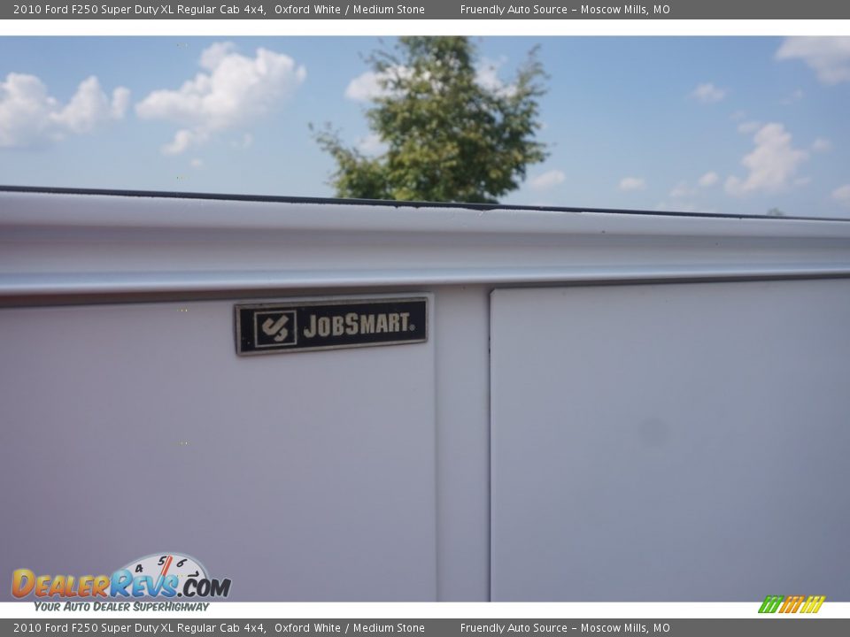 2010 Ford F250 Super Duty XL Regular Cab 4x4 Oxford White / Medium Stone Photo #36