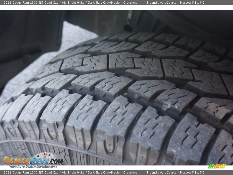 2012 Dodge Ram 1500 SLT Quad Cab 4x4 Bright White / Dark Slate Gray/Medium Graystone Photo #26