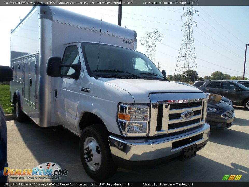 2017 Ford E Series Cutaway E450 Cutaway Commercial Oxford White / Medium Flint Photo #1