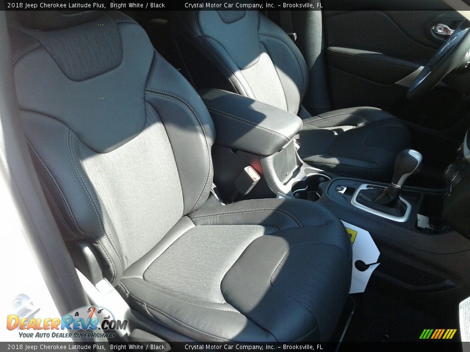 2018 Jeep Cherokee Latitude Plus Bright White / Black Photo #12