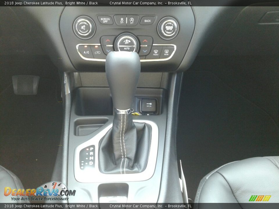 2018 Jeep Cherokee Latitude Plus Bright White / Black Photo #16