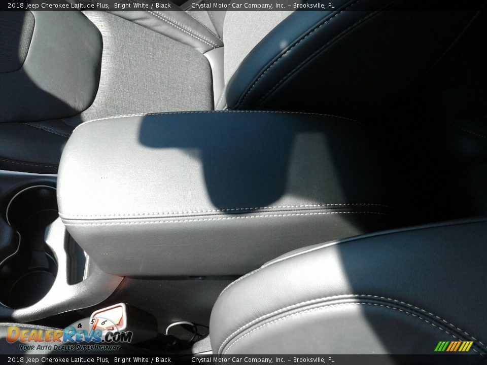 2018 Jeep Cherokee Latitude Plus Bright White / Black Photo #18