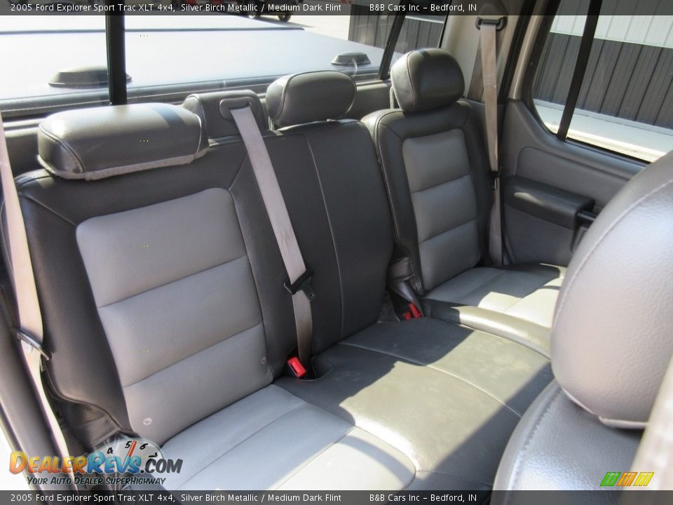 2005 Ford Explorer Sport Trac XLT 4x4 Silver Birch Metallic / Medium Dark Flint Photo #15