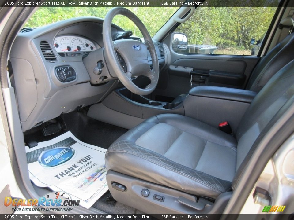 2005 Ford Explorer Sport Trac XLT 4x4 Silver Birch Metallic / Medium Dark Flint Photo #31