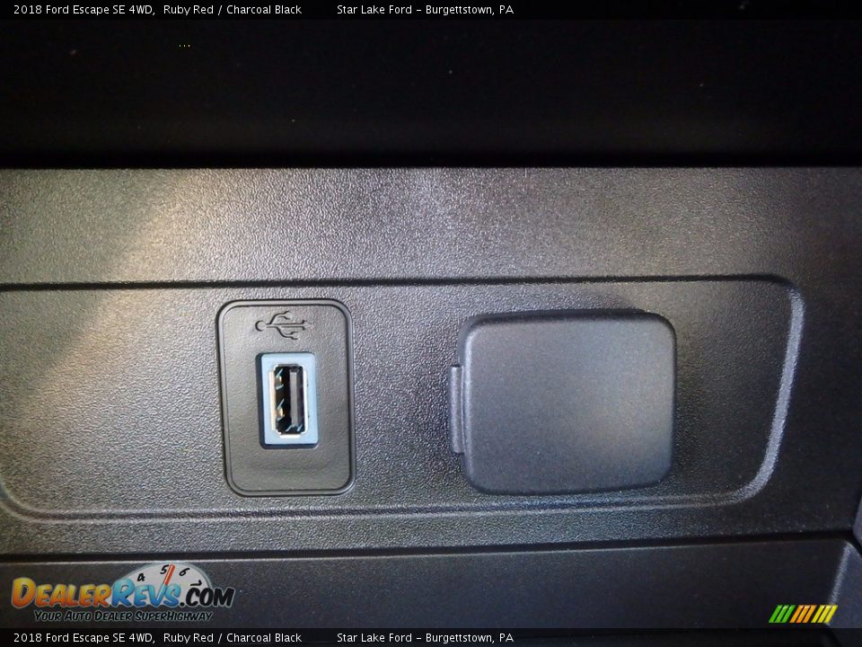 2018 Ford Escape SE 4WD Ruby Red / Charcoal Black Photo #19