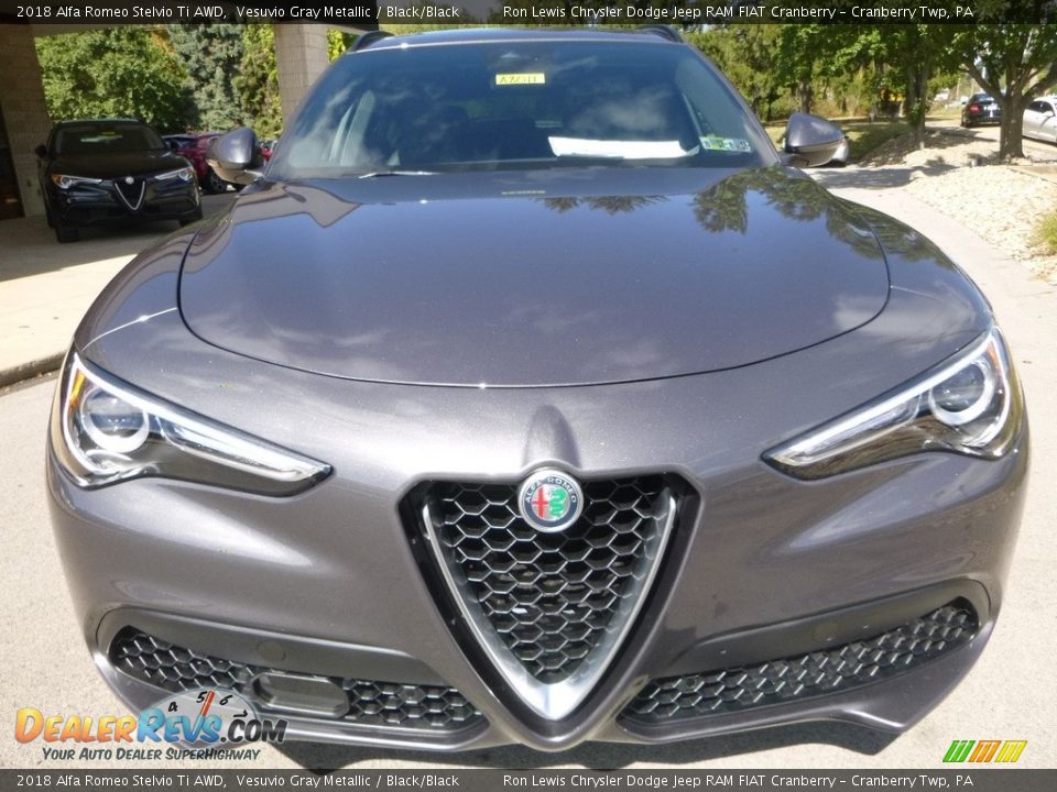 2018 Alfa Romeo Stelvio Ti AWD Vesuvio Gray Metallic / Black/Black Photo #12