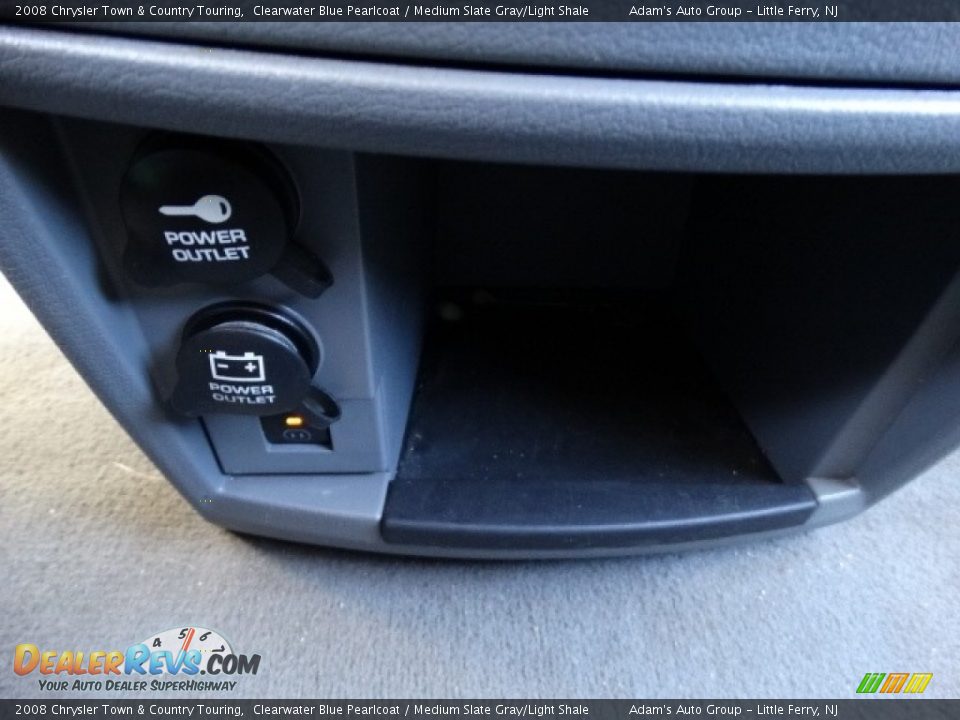 2008 Chrysler Town & Country Touring Clearwater Blue Pearlcoat / Medium Slate Gray/Light Shale Photo #24