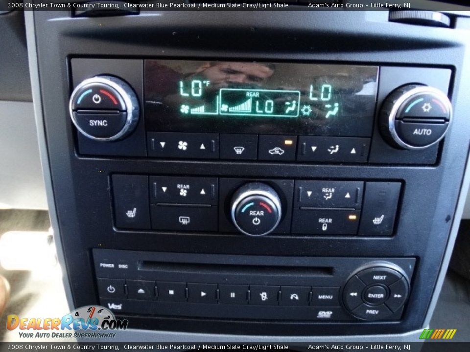 2008 Chrysler Town & Country Touring Clearwater Blue Pearlcoat / Medium Slate Gray/Light Shale Photo #28