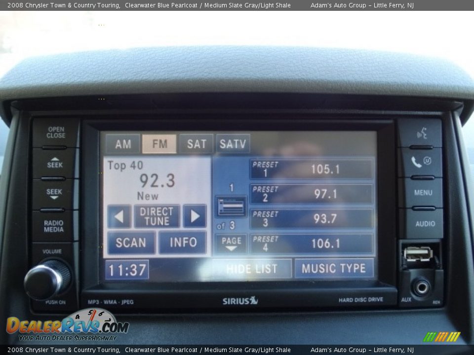 2008 Chrysler Town & Country Touring Clearwater Blue Pearlcoat / Medium Slate Gray/Light Shale Photo #30