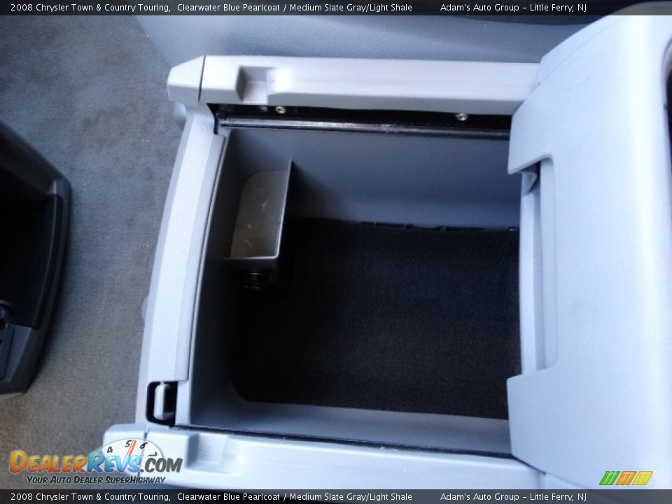 2008 Chrysler Town & Country Touring Clearwater Blue Pearlcoat / Medium Slate Gray/Light Shale Photo #35