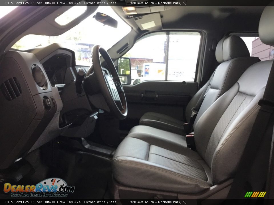 2015 Ford F250 Super Duty XL Crew Cab 4x4 Oxford White / Steel Photo #11