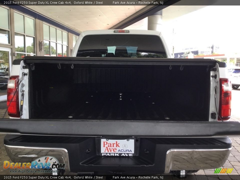 2015 Ford F250 Super Duty XL Crew Cab 4x4 Oxford White / Steel Photo #19