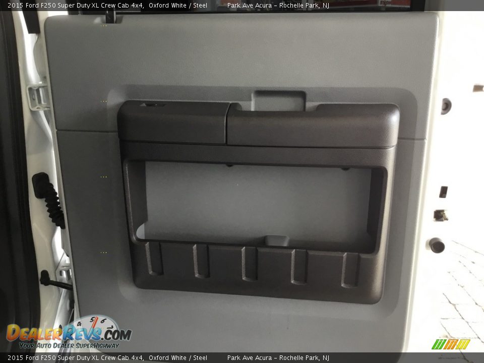2015 Ford F250 Super Duty XL Crew Cab 4x4 Oxford White / Steel Photo #23