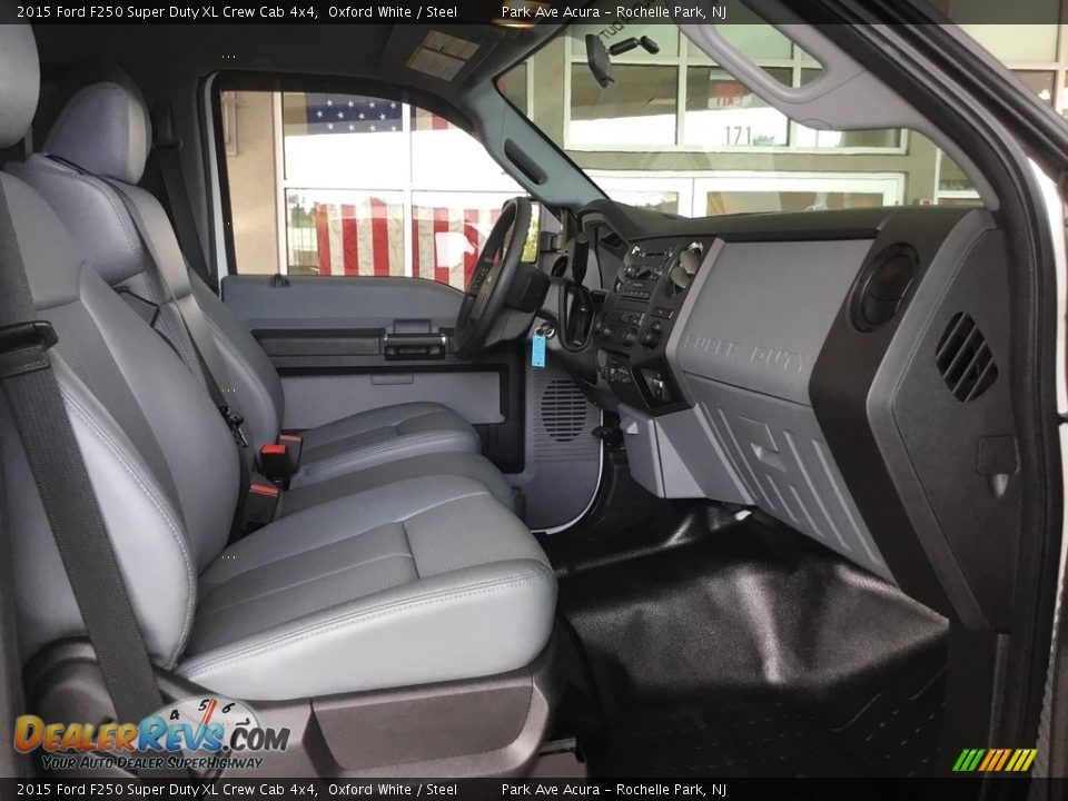 2015 Ford F250 Super Duty XL Crew Cab 4x4 Oxford White / Steel Photo #27