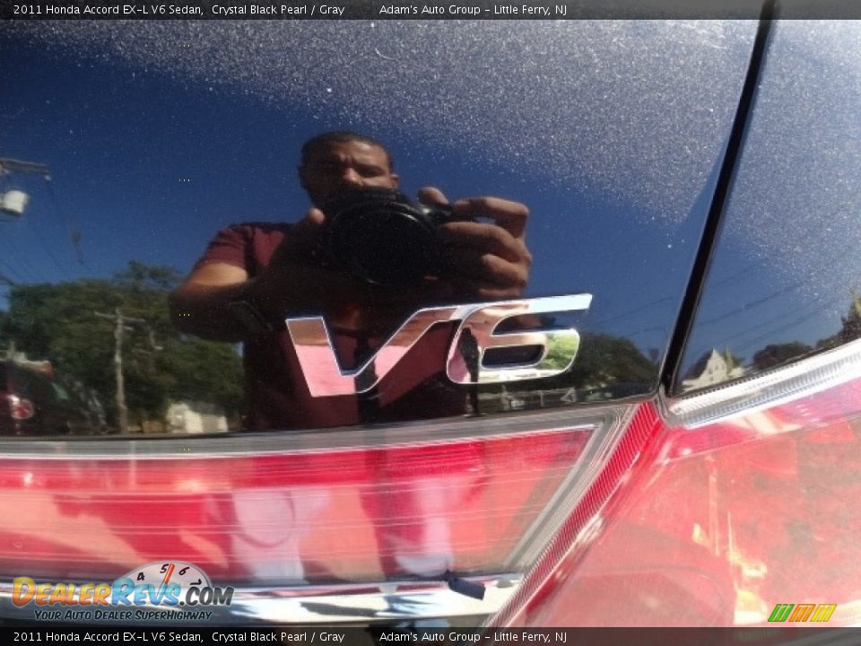 2011 Honda Accord EX-L V6 Sedan Crystal Black Pearl / Gray Photo #7