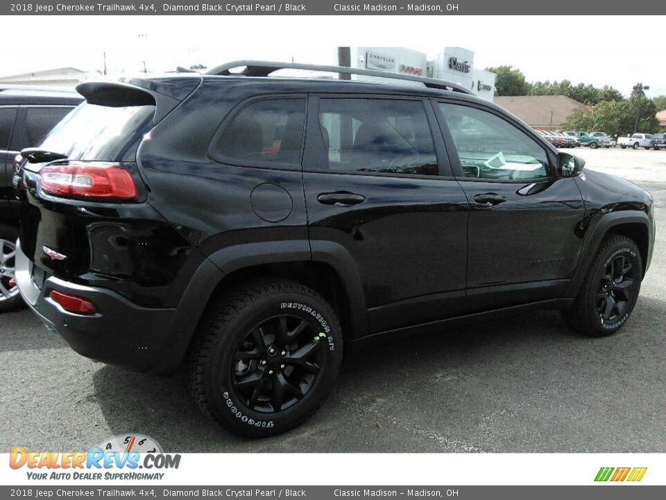 2018 Jeep Cherokee Trailhawk 4x4 Diamond Black Crystal Pearl / Black Photo #2