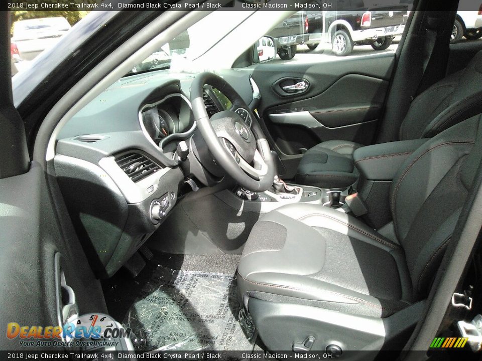 2018 Jeep Cherokee Trailhawk 4x4 Diamond Black Crystal Pearl / Black Photo #4