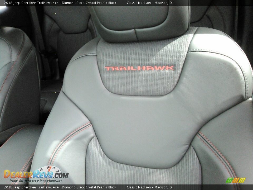 2018 Jeep Cherokee Trailhawk 4x4 Diamond Black Crystal Pearl / Black Photo #5