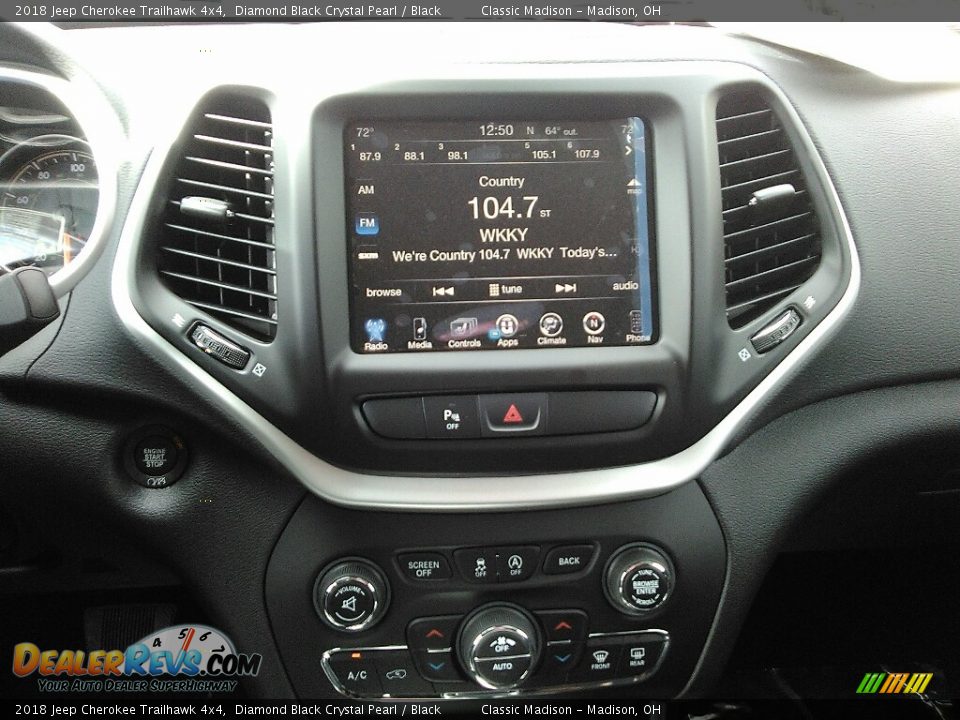 2018 Jeep Cherokee Trailhawk 4x4 Diamond Black Crystal Pearl / Black Photo #11