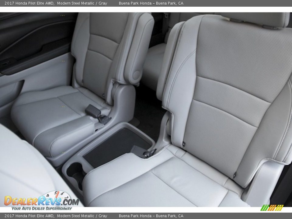 2017 Honda Pilot Elite AWD Modern Steel Metallic / Gray Photo #16