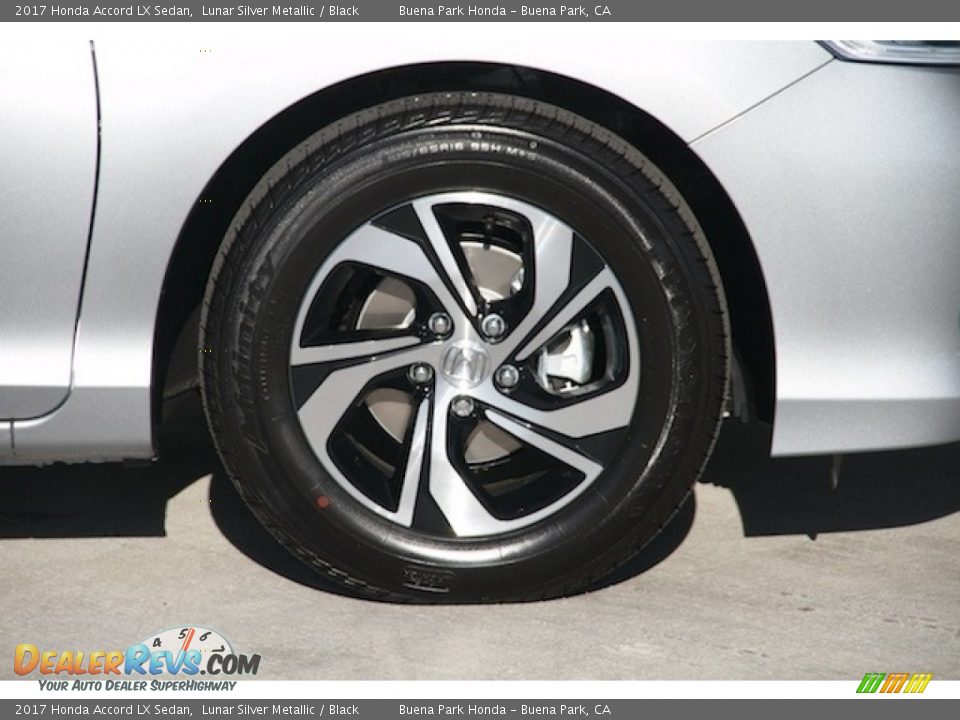 2017 Honda Accord LX Sedan Lunar Silver Metallic / Black Photo #5