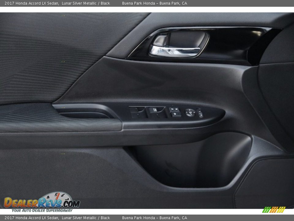 2017 Honda Accord LX Sedan Lunar Silver Metallic / Black Photo #7