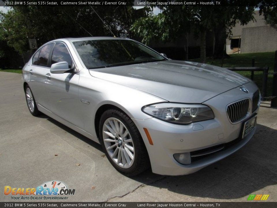 2012 BMW 5 Series 535i Sedan Cashmere Silver Metallic / Everest Gray Photo #2