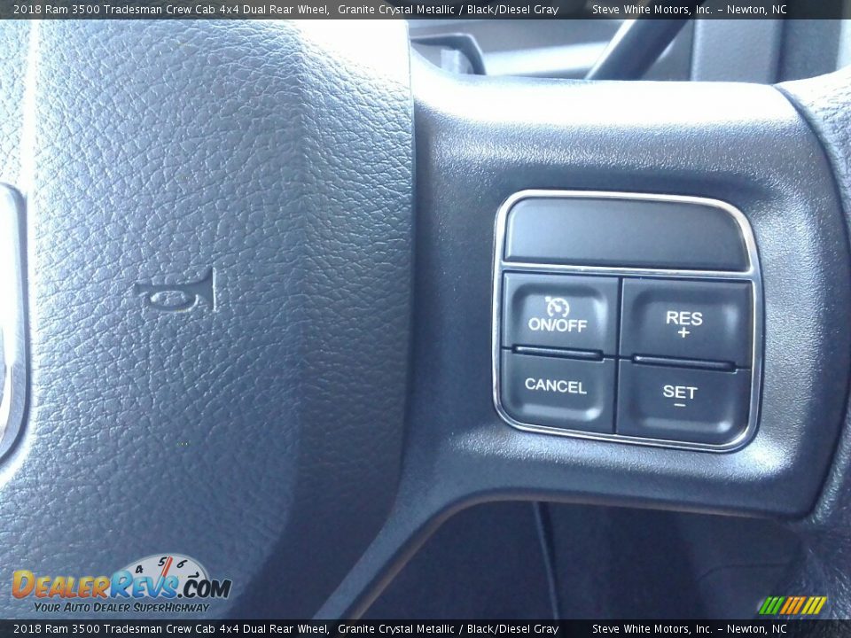 2018 Ram 3500 Tradesman Crew Cab 4x4 Dual Rear Wheel Granite Crystal Metallic / Black/Diesel Gray Photo #17