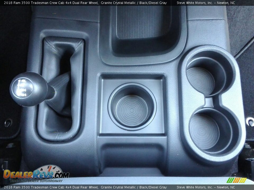 2018 Ram 3500 Tradesman Crew Cab 4x4 Dual Rear Wheel Granite Crystal Metallic / Black/Diesel Gray Photo #23