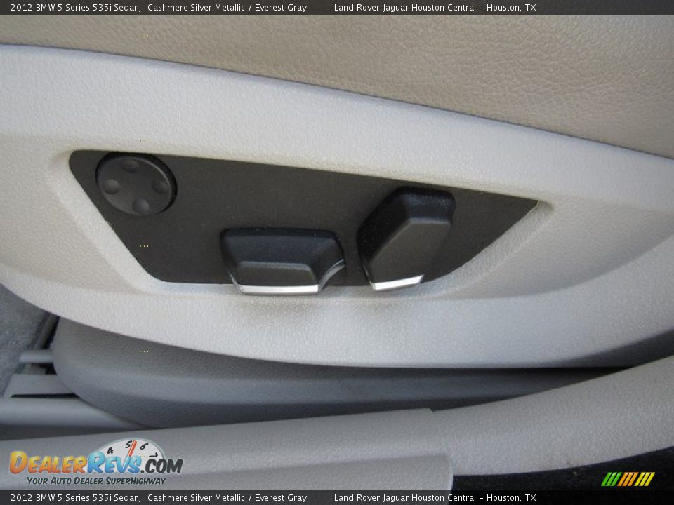 2012 BMW 5 Series 535i Sedan Cashmere Silver Metallic / Everest Gray Photo #26