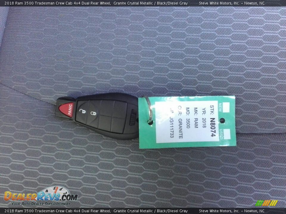 2018 Ram 3500 Tradesman Crew Cab 4x4 Dual Rear Wheel Granite Crystal Metallic / Black/Diesel Gray Photo #27