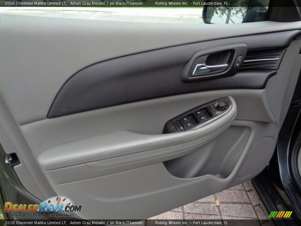 2016 Chevrolet Malibu Limited LT Ashen Gray Metallic / Jet Black/Titanium Photo #33