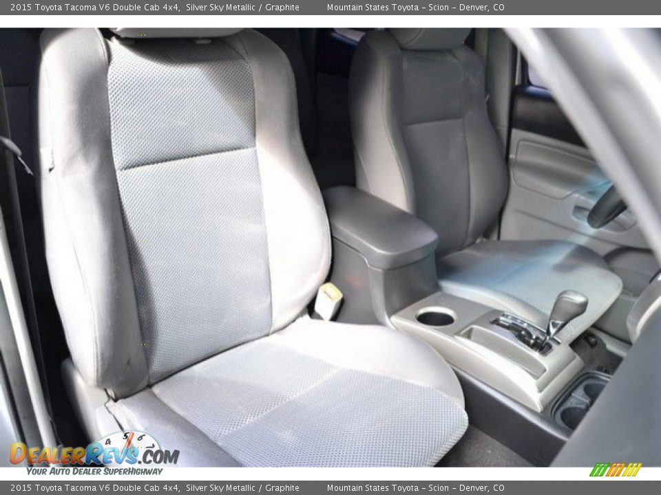 2015 Toyota Tacoma V6 Double Cab 4x4 Silver Sky Metallic / Graphite Photo #18