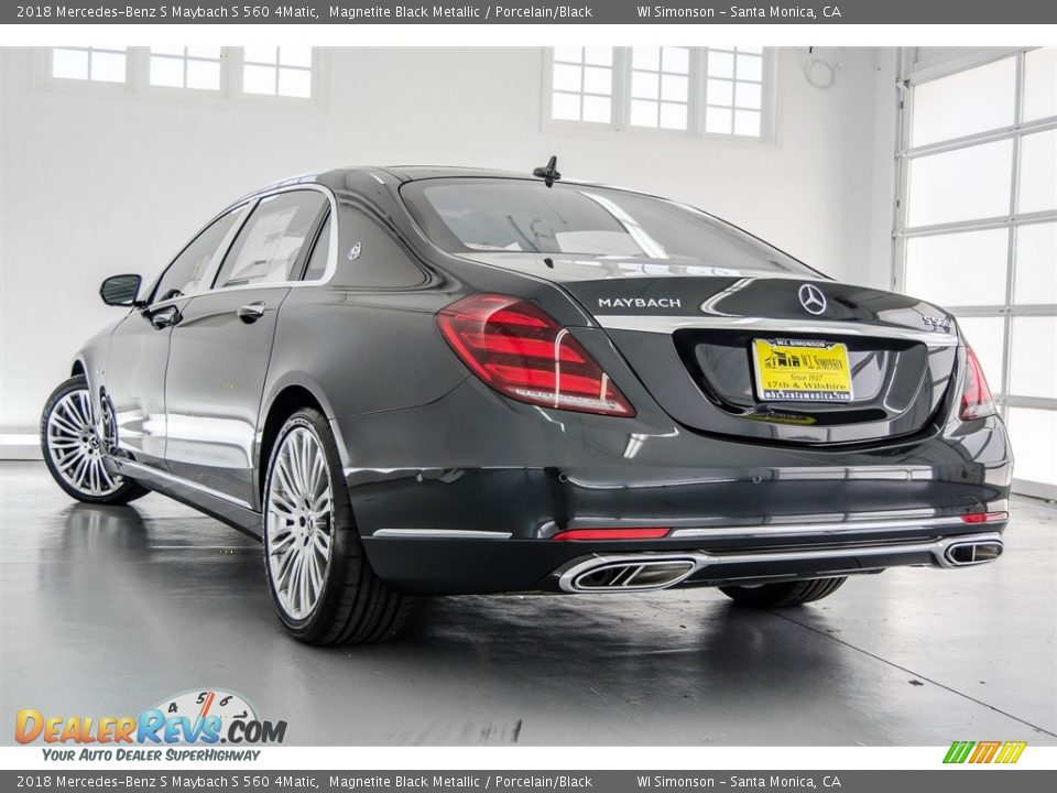 2018 Mercedes-Benz S Maybach S 560 4Matic Magnetite Black Metallic / Porcelain/Black Photo #10