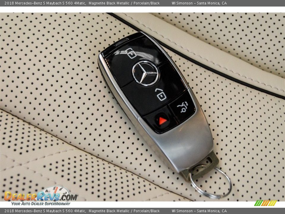 Keys of 2018 Mercedes-Benz S Maybach S 560 4Matic Photo #11