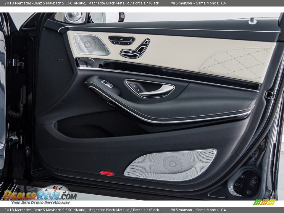 2018 Mercedes-Benz S Maybach S 560 4Matic Magnetite Black Metallic / Porcelain/Black Photo #31