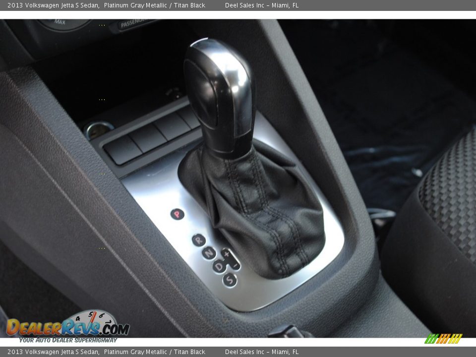2013 Volkswagen Jetta S Sedan Platinum Gray Metallic / Titan Black Photo #16