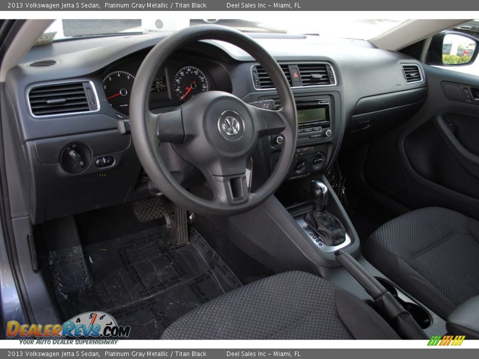 2013 Volkswagen Jetta S Sedan Platinum Gray Metallic / Titan Black Photo #17