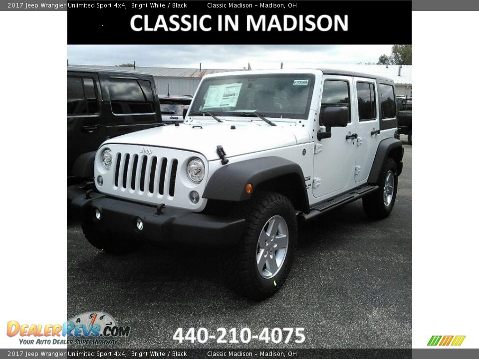 2017 Jeep Wrangler Unlimited Sport 4x4 Bright White / Black Photo #1