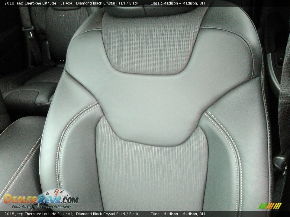 2018 Jeep Cherokee Latitude Plus 4x4 Diamond Black Crystal Pearl / Black Photo #5