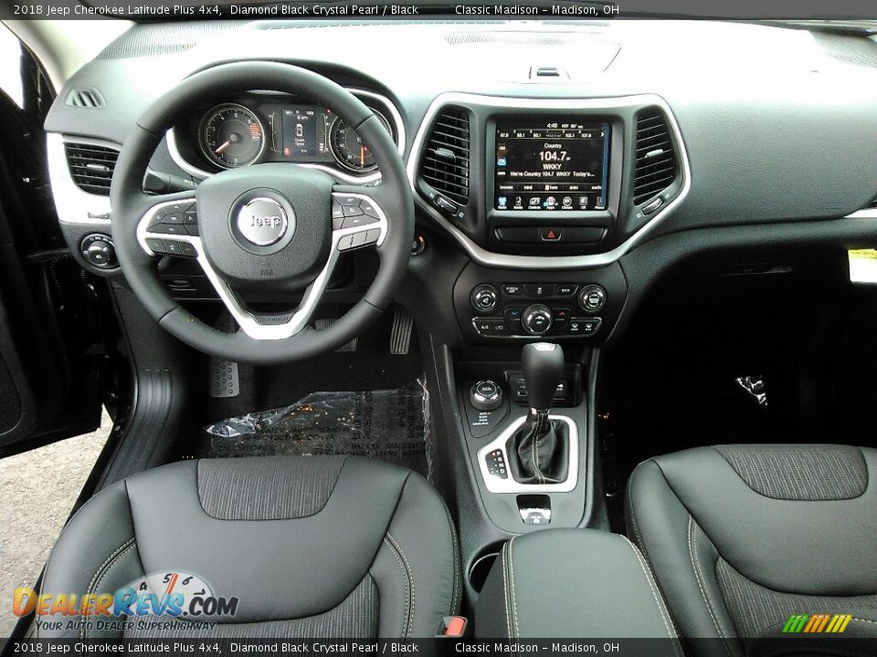 2018 Jeep Cherokee Latitude Plus 4x4 Diamond Black Crystal Pearl / Black Photo #8