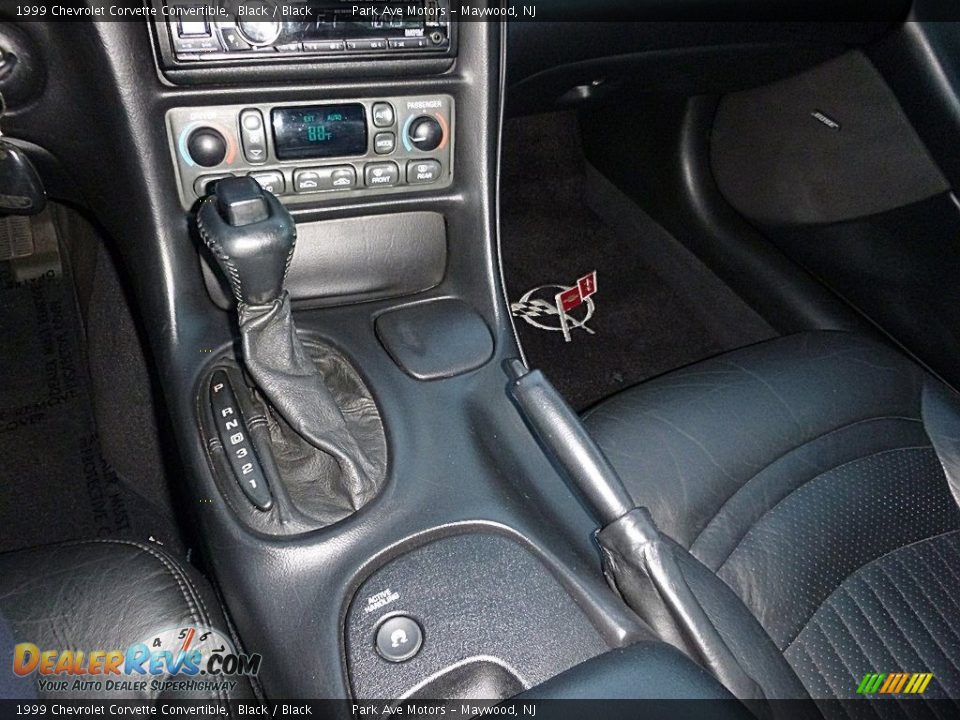 1999 Chevrolet Corvette Convertible Black / Black Photo #27