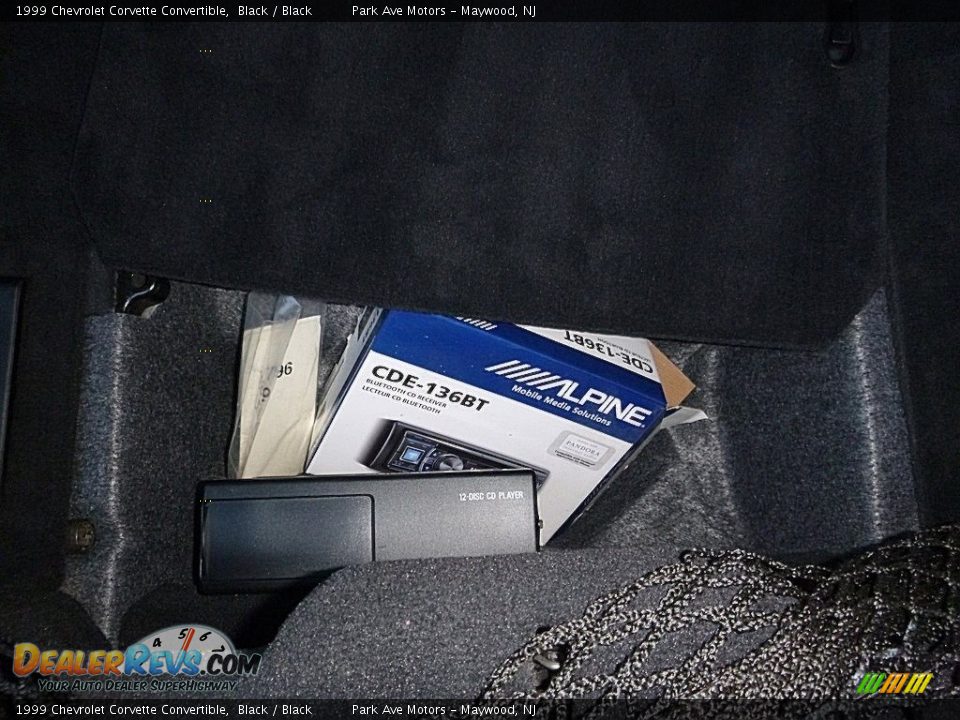 1999 Chevrolet Corvette Convertible Black / Black Photo #29