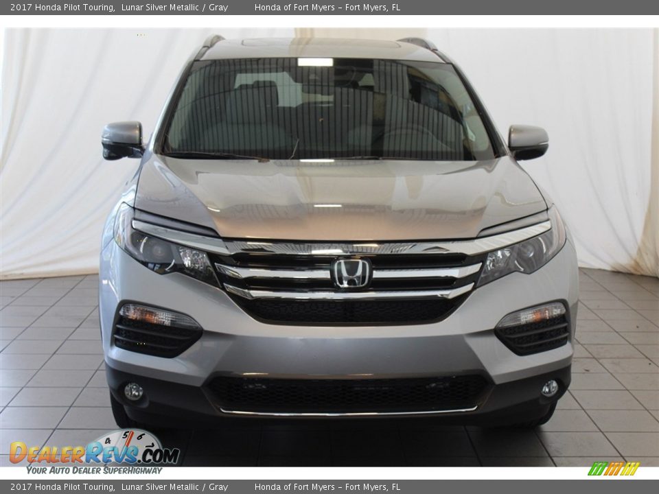 2017 Honda Pilot Touring Lunar Silver Metallic / Gray Photo #3